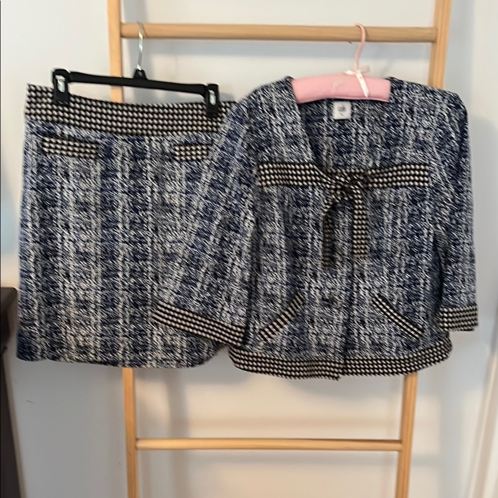 EUC CAbi 21 Club suit